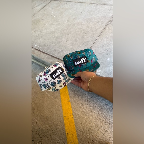 Neff Peace Sign & Mushrooms Hat Adj Snapback - Both included - Picture 1 of 6